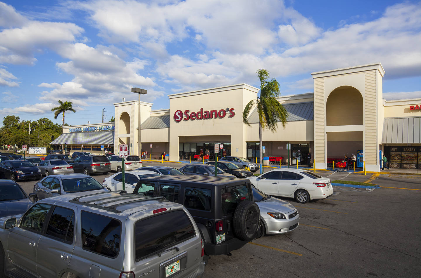 Miami Fl Vista Shopping Center Retail Space Excel Trust